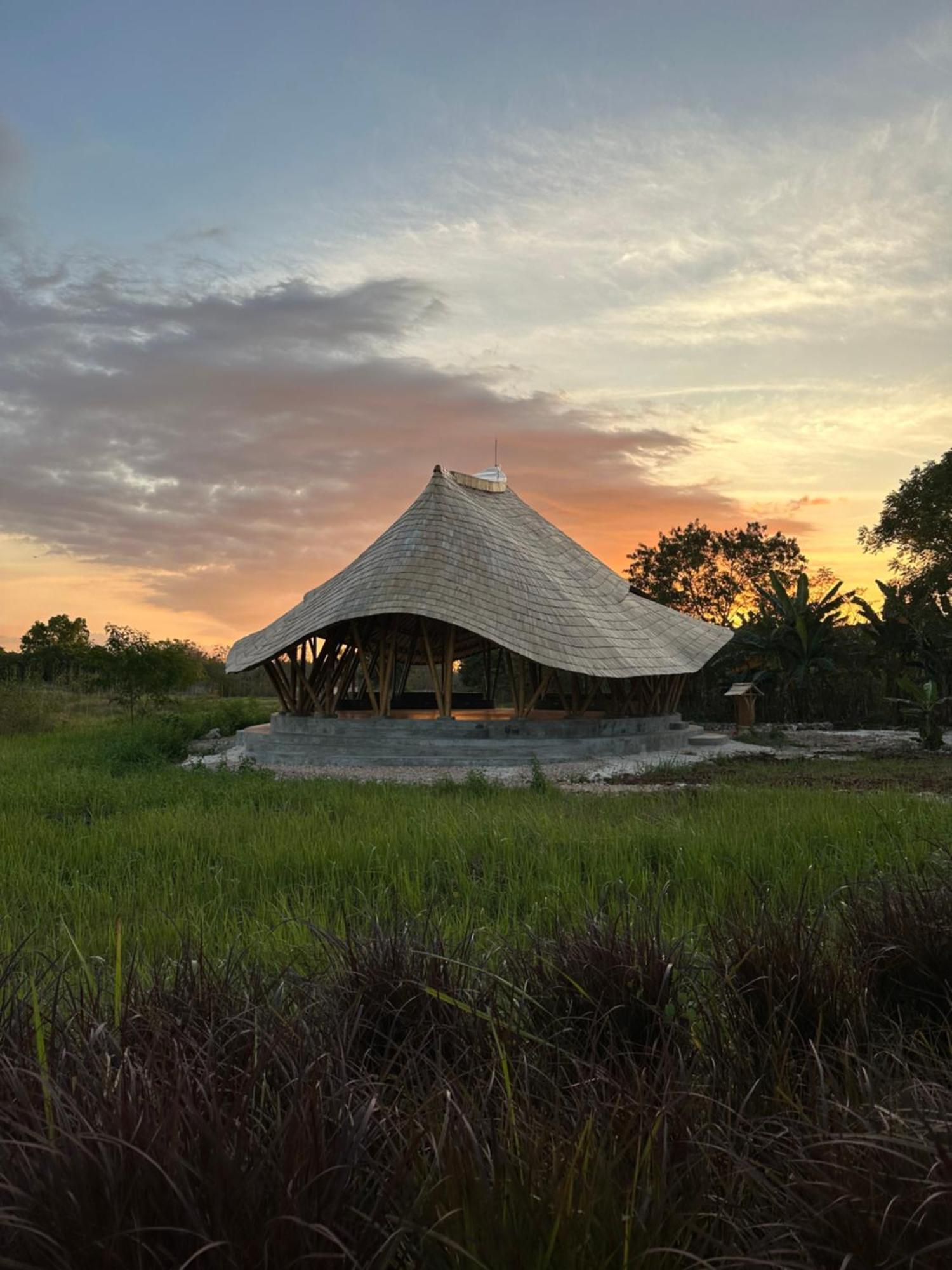 Maringi Sumba By The Sumba Hospitality Foundation Waikelo Eksteriør billede