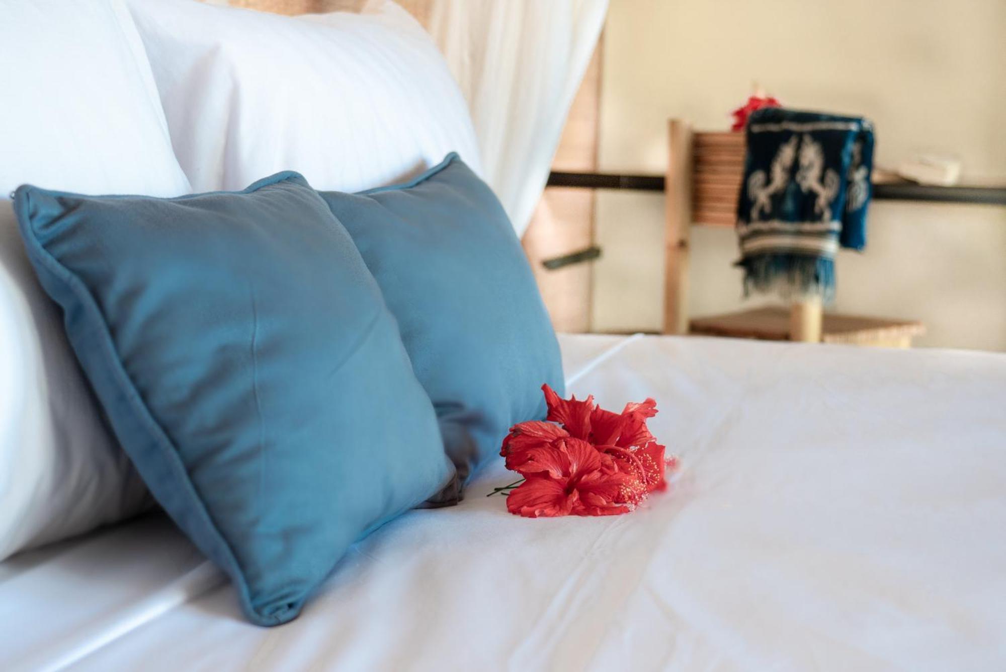 Maringi Sumba By The Sumba Hospitality Foundation Waikelo Eksteriør billede